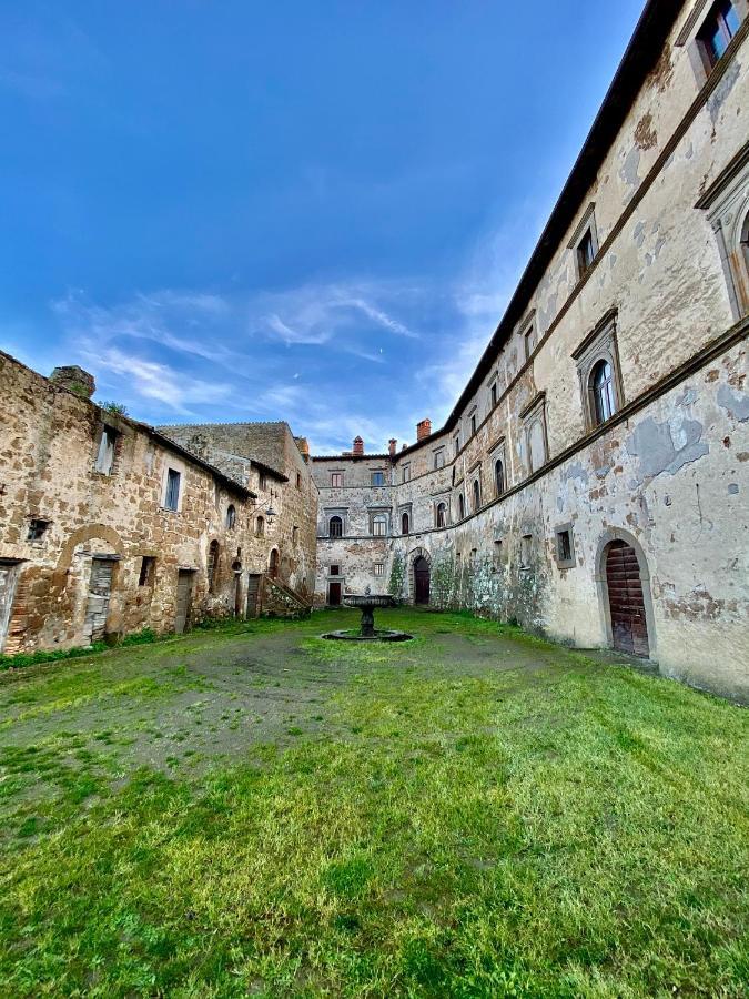 Casa Vacanze La Piazzetta Del Castello Montecalvello Exteriér fotografie